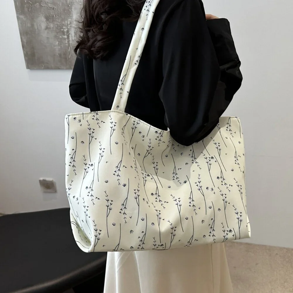 Medium Nylon Classic Style Sewing Thread Square Zipper Chic Floral Tote Bag - Picture 4 of 12